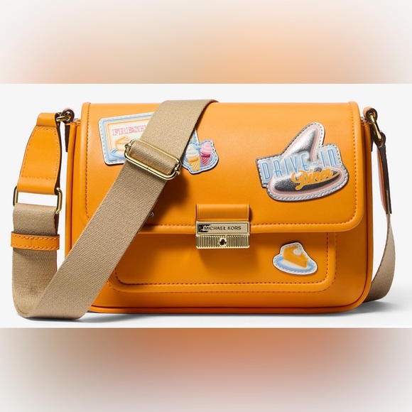 Michael Kors Bradshaw Medium Embellished Messenger Bag NWT - Picture 2 of 6